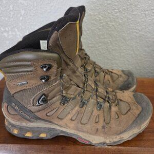 Men's Solomon Quest 4D 11.5 water proof boots used